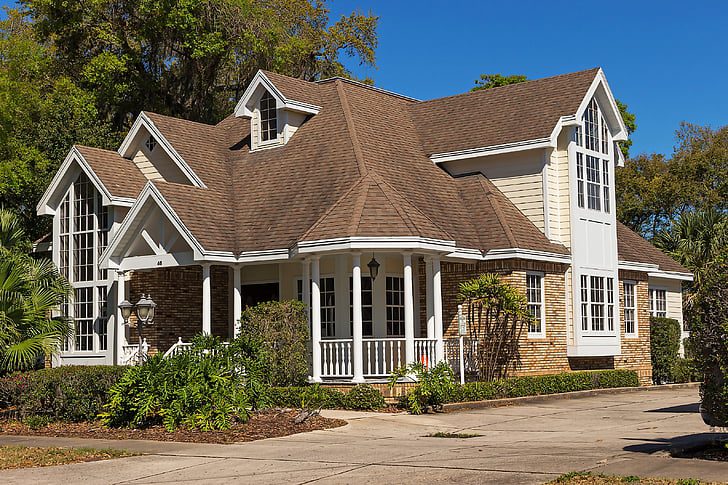 dark-colored roof less energy efficient